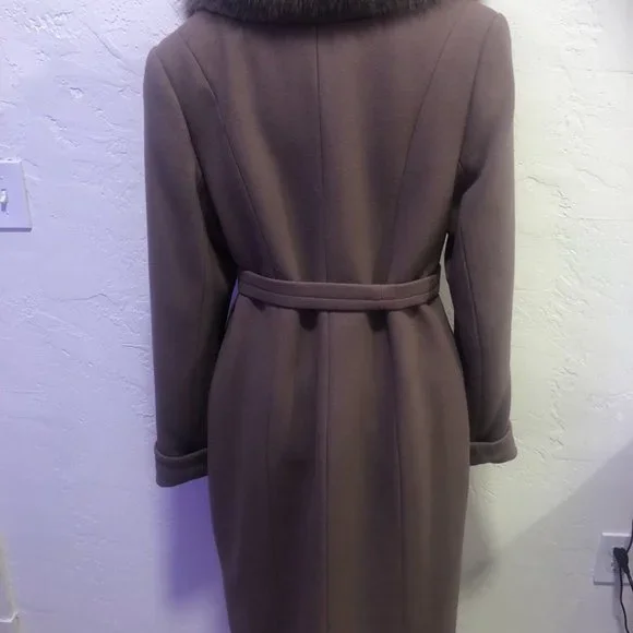HUGE SALE!!!! NEW 100%wool winter coat with REAL  silver fox FUR size 12 - Picture 2 of 11